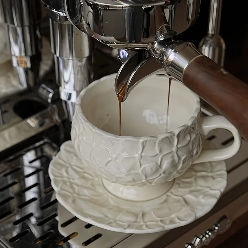 Franse Crème Relief Koffiekopj - Coffee Tea Flower recensie en prijs