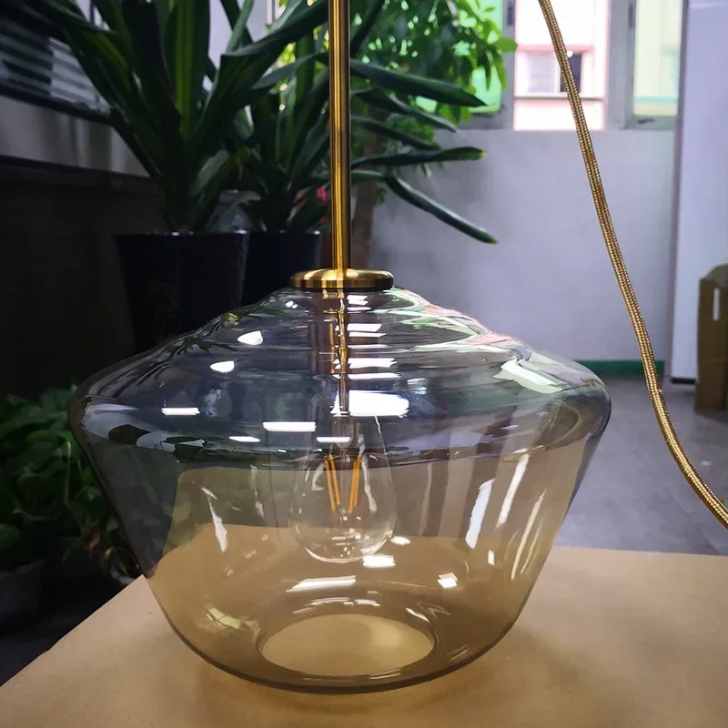 Noordse postmoderne minimalist - Switching Coffee To Tea recensie en prijs